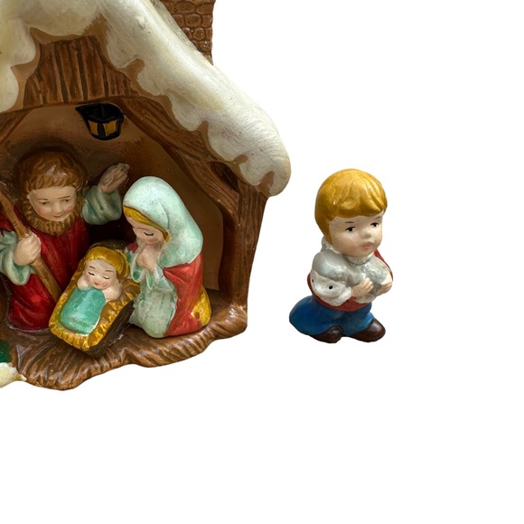 Enesco Nativity Scene Christmas Ceramic 2” - Picture 3 of 12